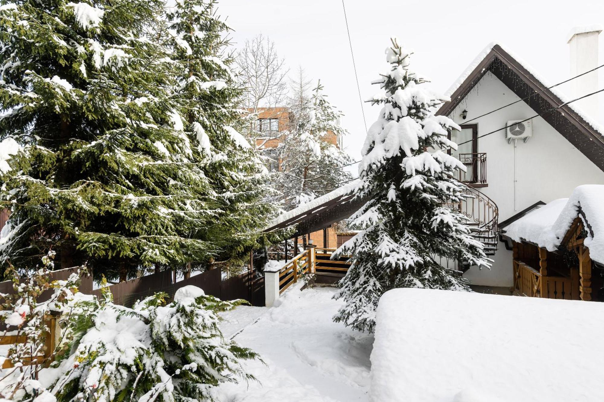 Готельний Комплекс Парламент, Яблуниця Yablunytsya Exterior foto